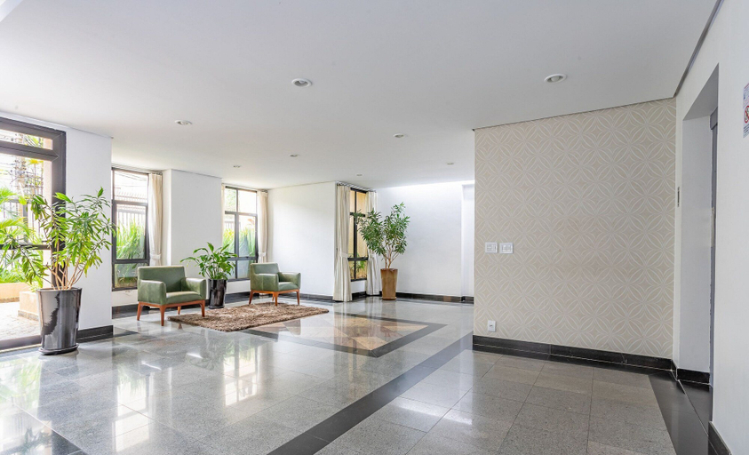 Others 5, 1 Bedroom Apartment with pool 600m from Moema/SP metro station NPZ093, São Paulo