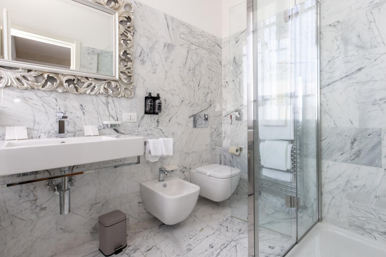 Bathroom 4, Albergo Ristorante Il Verbano, Verbano-Cusio-Ossola