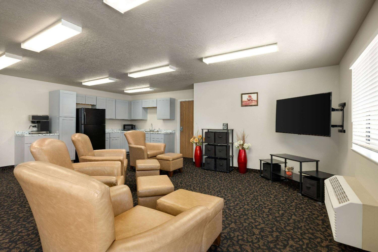 Public Area 3, Travelodge by Wyndham Vaughn, Guadalupe