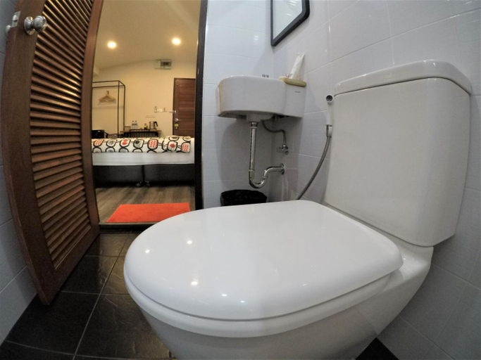 Bathroom 4, The Ghee House, Muang Chiang Mai