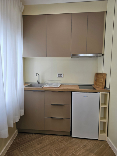Others 5, Sidro Guesthouse