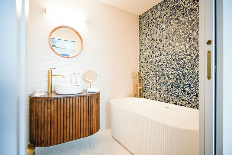 Bathroom, Domaine Les Clayères, Vendée