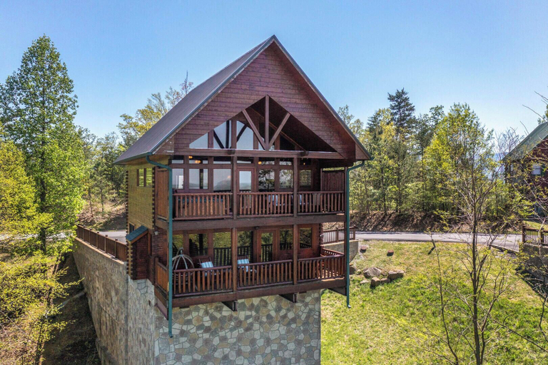 Exterior & Views 2, A Smoky Mountain Hide-a-way, Sevier