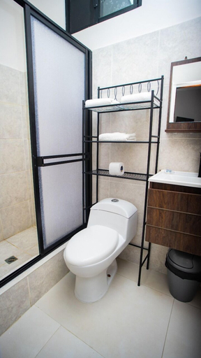 Bathroom 3, OCEAN DRIVE LODGE MONTAÑITA, Santa Elena