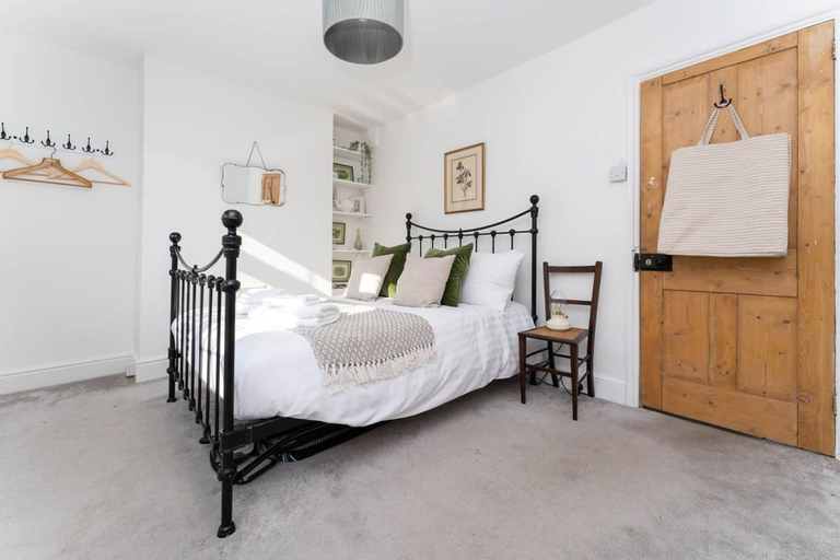 Room 4, Host Stay Centurion House, Brighton and Hove