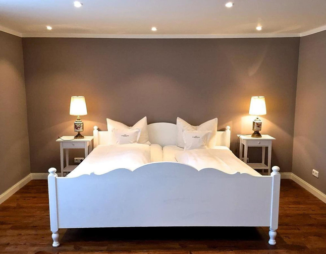 Bedroom 2, Bio Design Boutique Hotel Landhaus St Georg, Miesbach