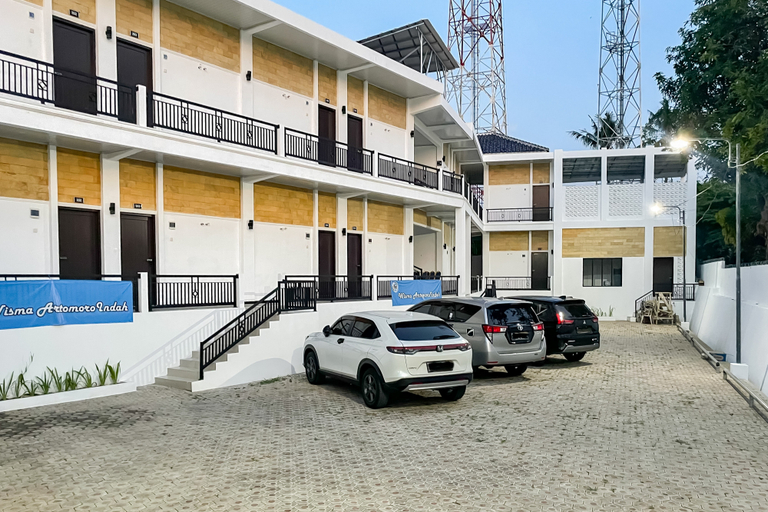 Exterior & Views 2, RedDoorz Plus near Alun Alun Majalengka, Majalengka