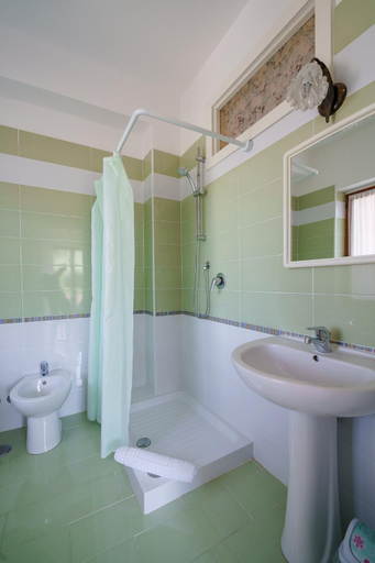 Bathroom 3, B&B Villa Le Mattine, Salerno