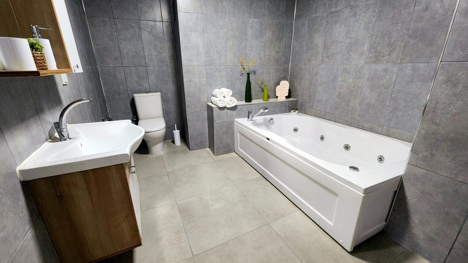 Bathroom 4, Karden Hotel, Antalya