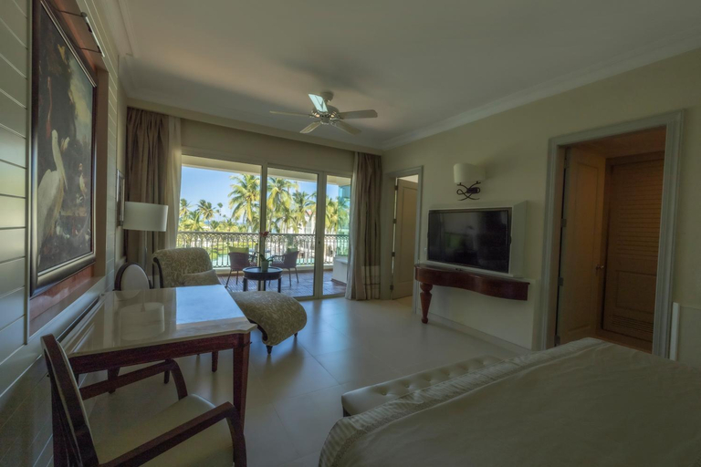 Bedroom 3, Iberostar Grand Bavaro Hotel, Salvaleon de Higuey