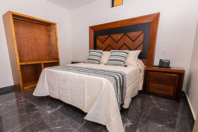 Bedroom 2, Hotel Danini, Chignautla
