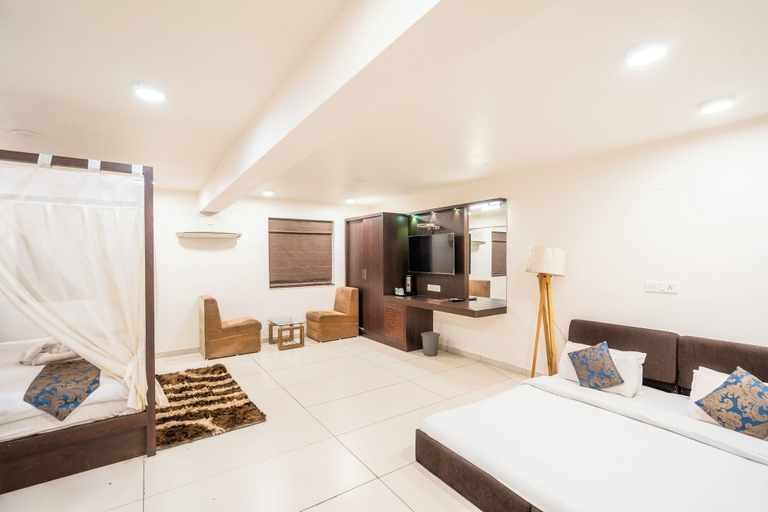 Bedroom 4, Hotel Bhabha, Rajkot