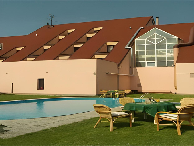 Swimming pool 3, Benica, Benešov