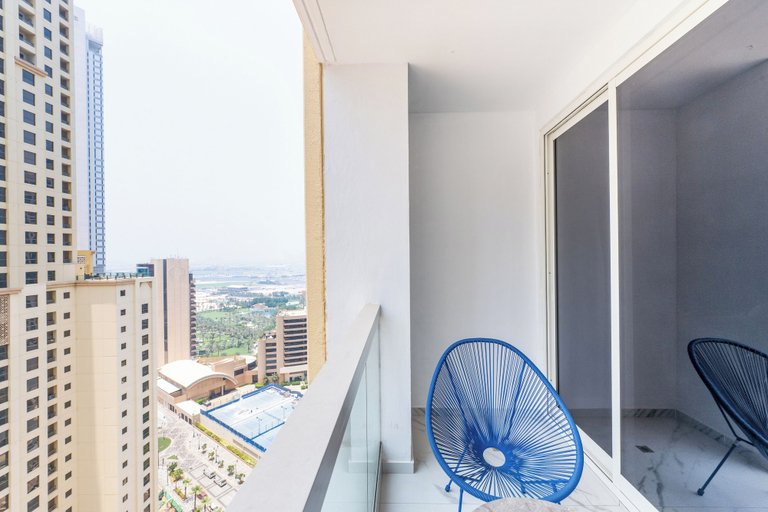 Others 5, Seaside Elegance - Luxury 3-BR in JBR, Dubai