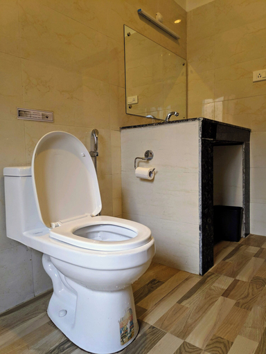 Bathroom 3, Hotel Silverpine - A Boutique Hotel in Thimpu, Chang