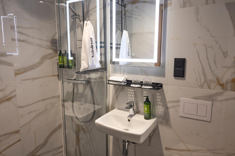 Bathroom 4, Hotel Akureyri-NEW, Akureyri