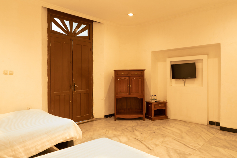 Bedroom 6