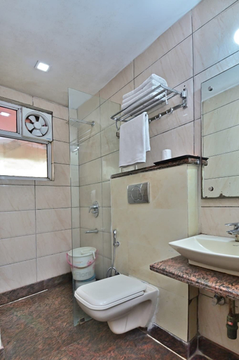 Bathroom, The Bella Vista – Traveler's Choice Awarded, Delhi