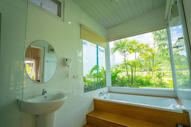 Bathroom 3, The White House Boutique Resort, Muang Chiang Rai