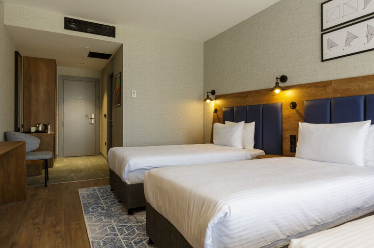 Bedroom 3, Ramada Encore by Wyndham Istanbul Arnavutkoy, Arnavutkoy