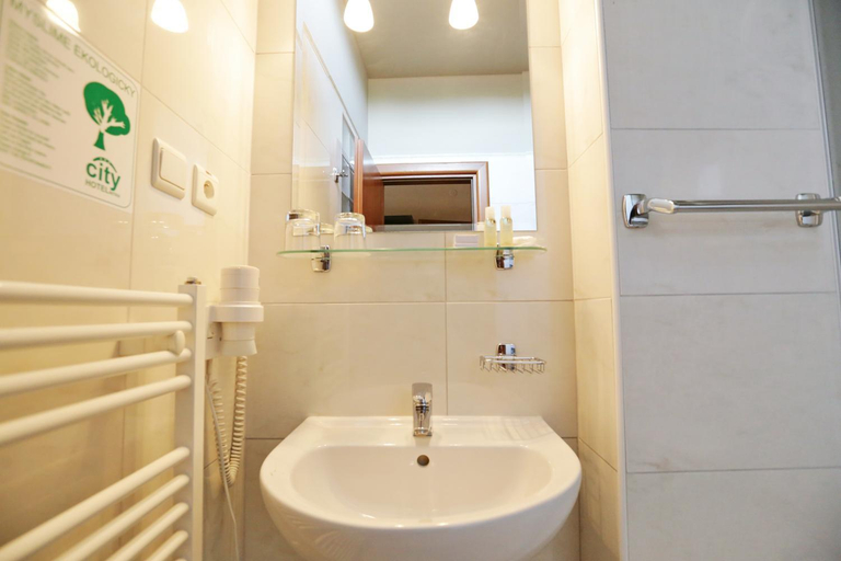 Bathroom 5, City Hotel Nitra, Nitra