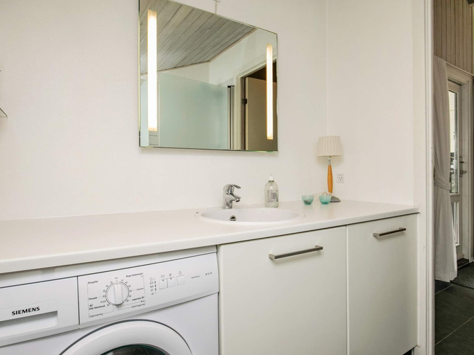Bathroom, 4 Star Holiday Home in Blokhus, Jammerbugt
