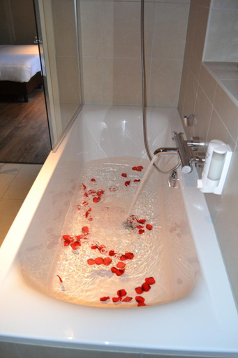 Bathroom 4, Fletcher Hotel Het Veluwse Bos, Apeldoorn