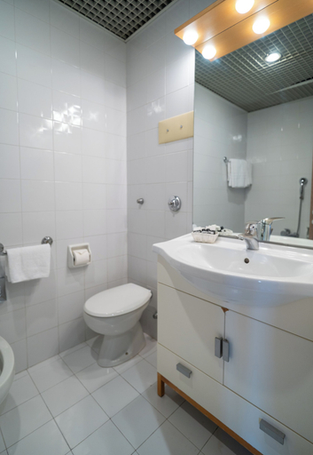 Bathroom 4, Donatello, Padua