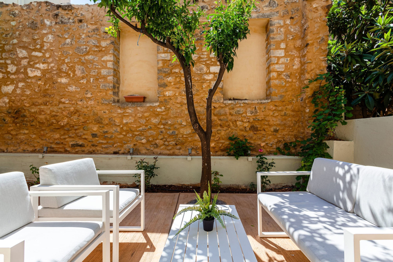 Room 5, Kalamata Cosy Haven Hidden Gem In the City Center, Peloponnese