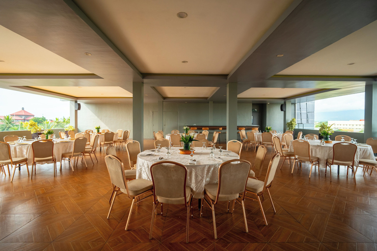 Food & Drinks 5, The Isabelle Hotel, Naga City