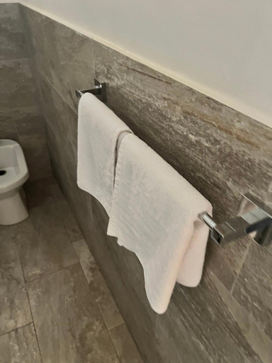 Bathroom 3, Le relais des sables, Tata