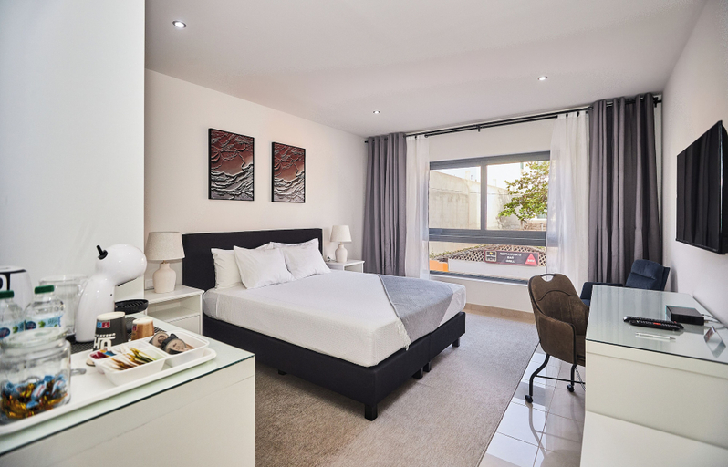 Bedroom 3, Cam's Suites