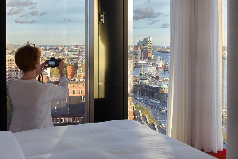 Others 5, Empire Riverside Hotel, Hamburg