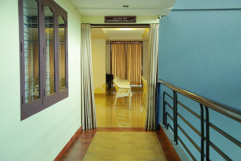Others 5, hazmi inn, Malappuram