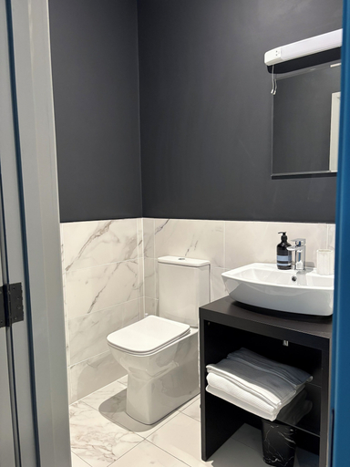Bathroom 3, The Snug at the BH