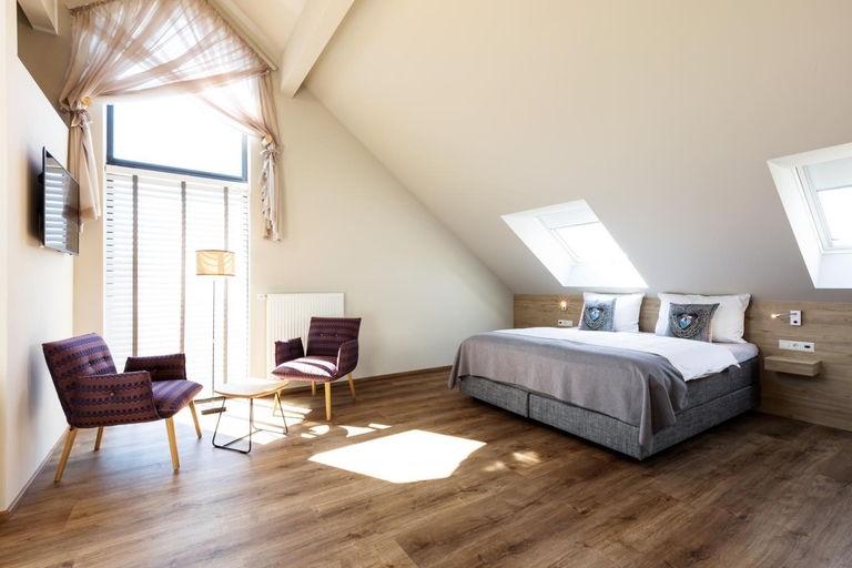 Bedroom 2, Hotel Martha, Mersch