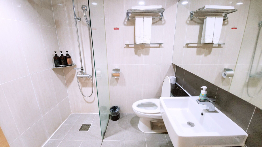 Bathroom, AVA Hotel Jeju Hamdeok, Jeju