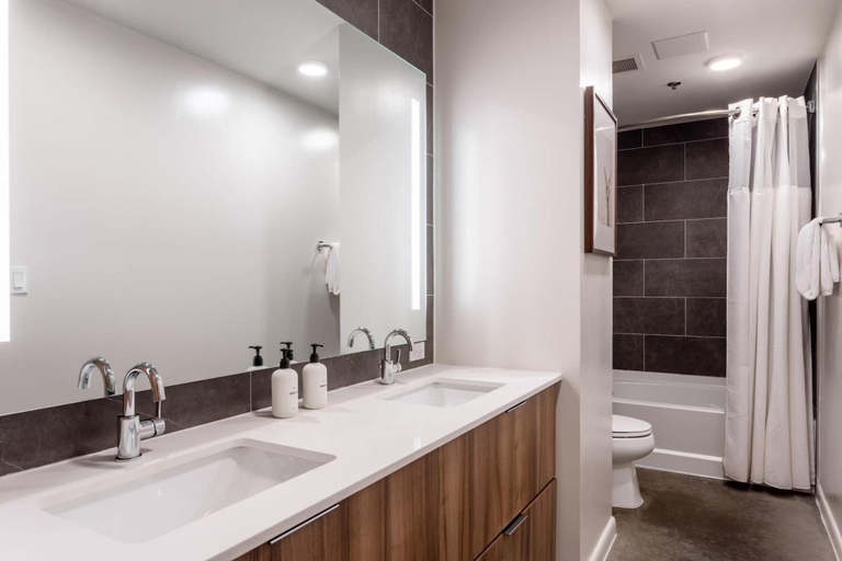 Room 3, Austin Intriguing 2BD 2BA 2nd Street District Apartment, Travis