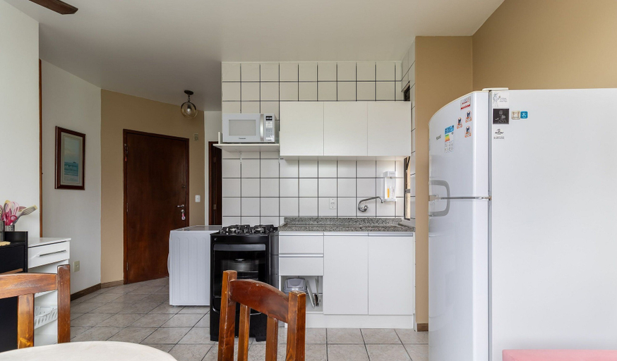 Others 5, Cozy Apartment 6 Minutes From Canas Beach Acg302, Florianopolis