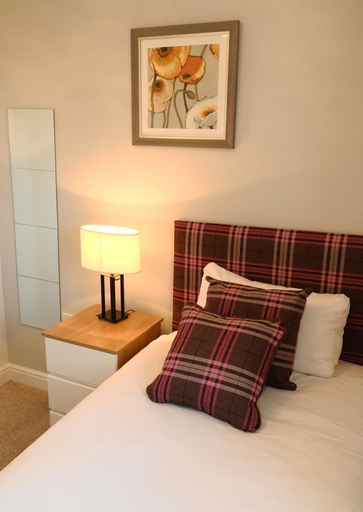 Room 5, Regent in Gosforth With 2 Bedrooms and 2 Bathrooms, Newcastle upon Tyne