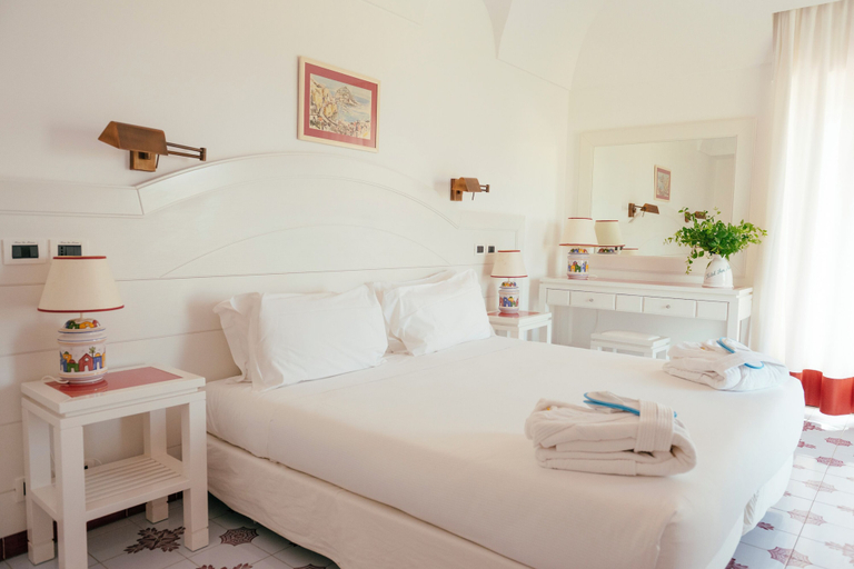 Bedroom 4, Hotel Terme San Michele & SPA, WorldHotels Distinctive Adults Only, Napoli