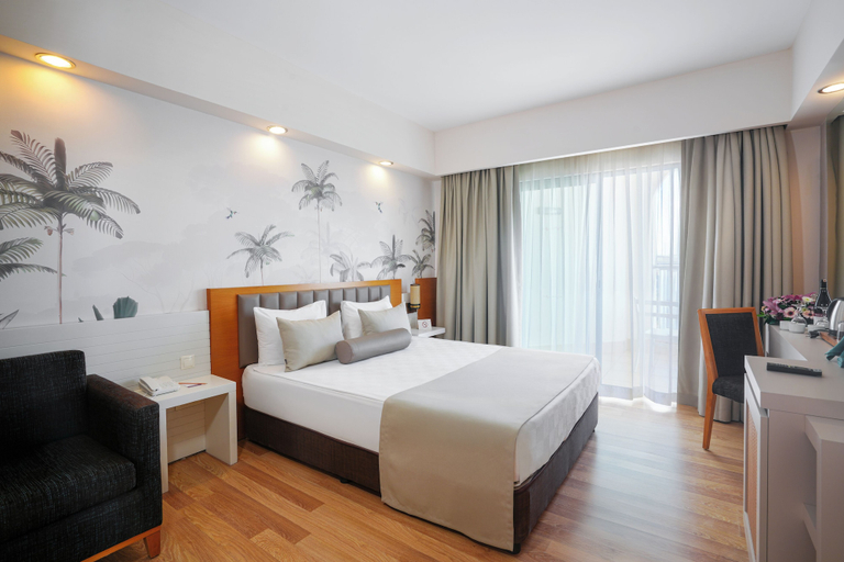 Bedroom 2, Side Aluna Hotel, Manavgat