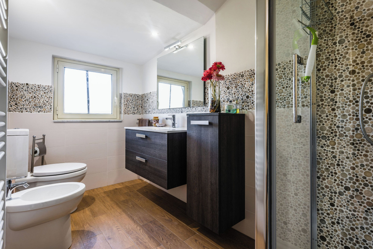 Bathroom, Golden Park Apartment with Terrace, Catania