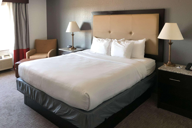 Bedroom 4, Comfort Inn & Suites Gatesville, Coryell