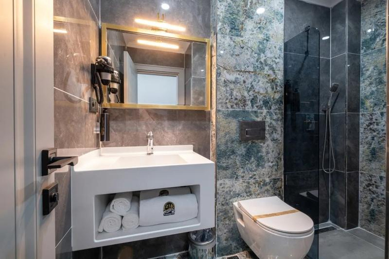 Bathroom 3, 216 Prestige Hotel, Ümraniye