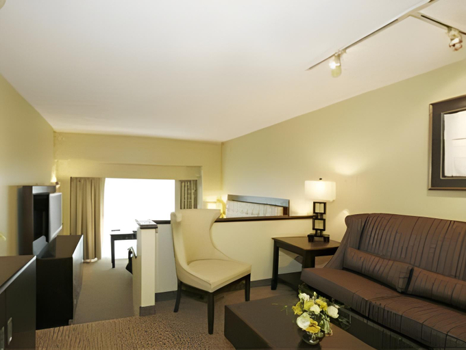 Bedroom 2, Atheneum Suite Hotel, Wayne