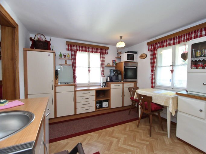 Others 5, Chalet Bamberg near Ski Lift Slope, Zell am See
