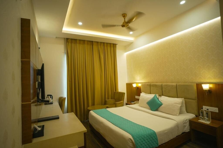 Bedroom 2, Hotel Krinoscco , Faizabad