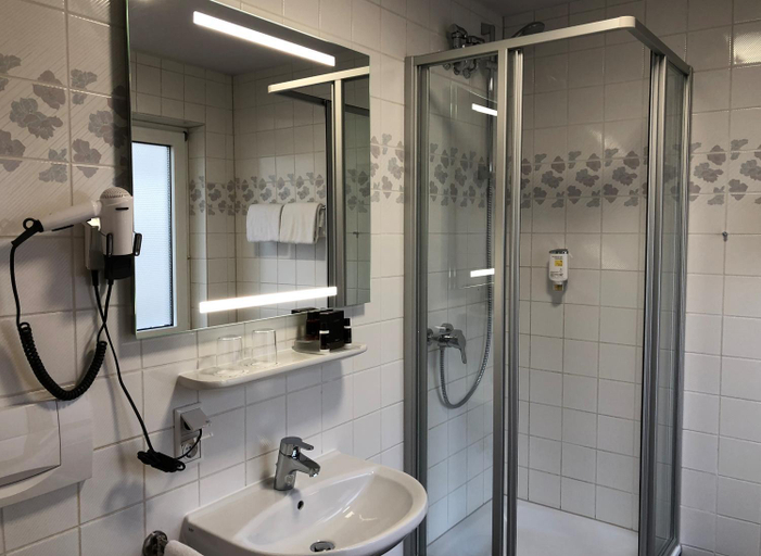 Bathroom 4, Advena Europa Hotel Mainz, Mainz