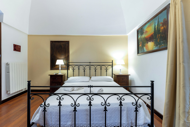 Bedroom 3, Casal del Borgo, Brindisi